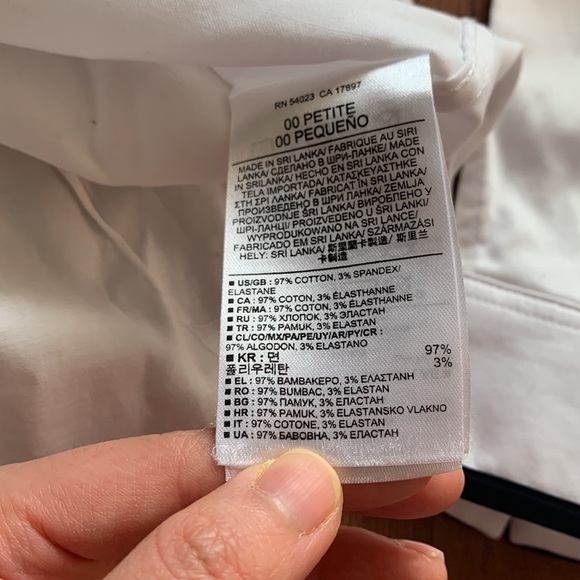 EUC Banana Republic non-iron fitted button down shirt - Picture 4 of 5